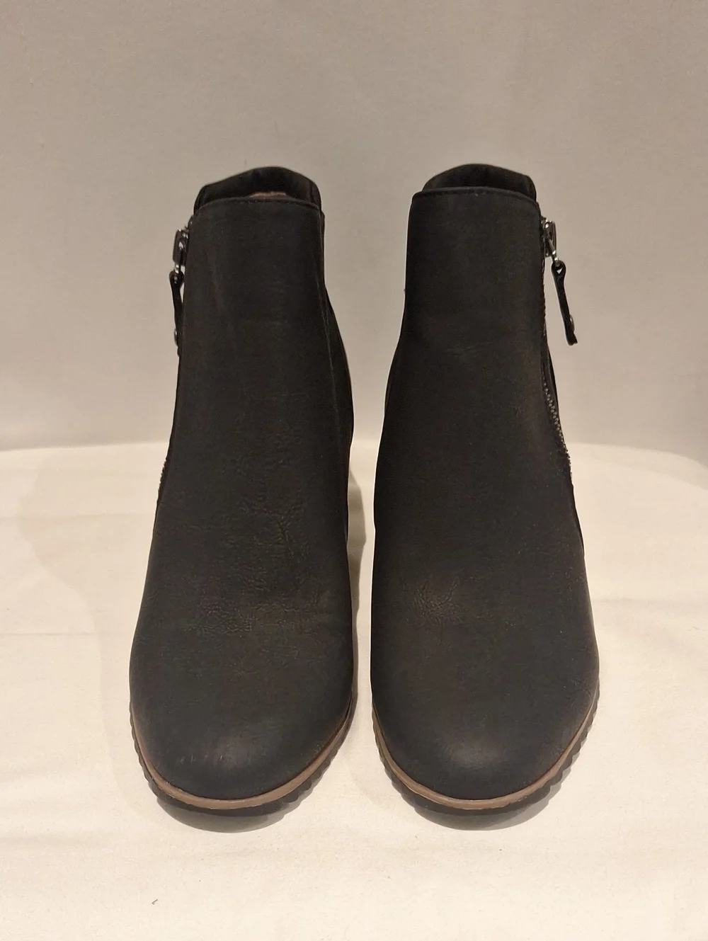 Soul Naturalizer Women's Black Wedge Ankle Boot - Sleek Zip Detail